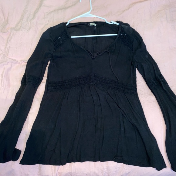 Hollister black blouse - Picture 2 of 2